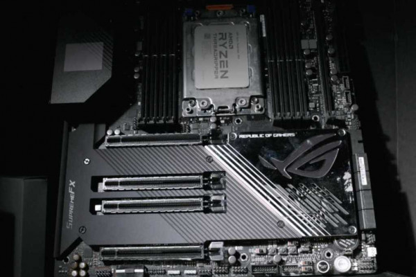 AMD Ryzen Threadripper with Supr