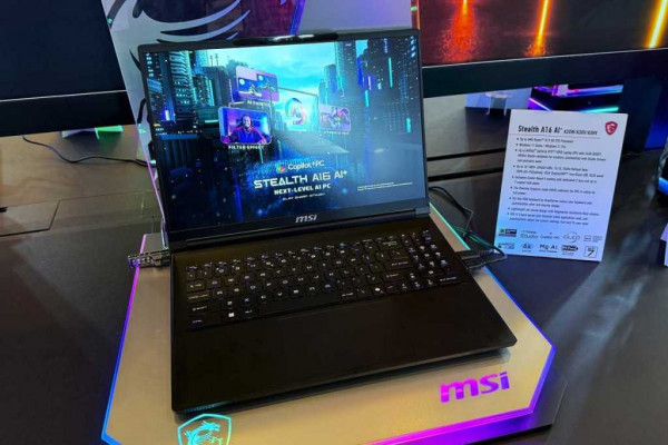 MSI Stealth A16 AI+