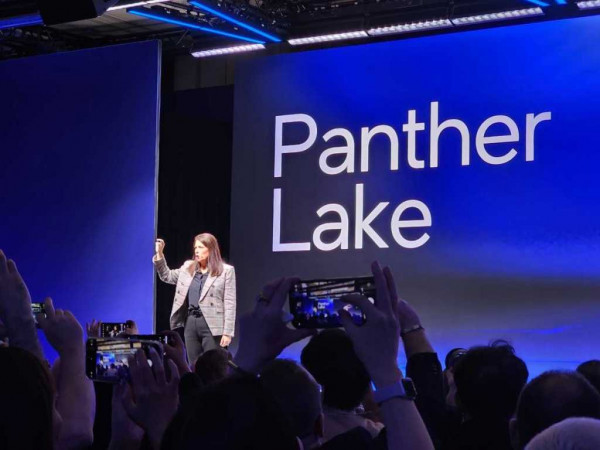 Intel Michelle Johnston Holthaus Panther Lake