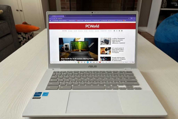 Asus Chromebook Plus CX34 hero