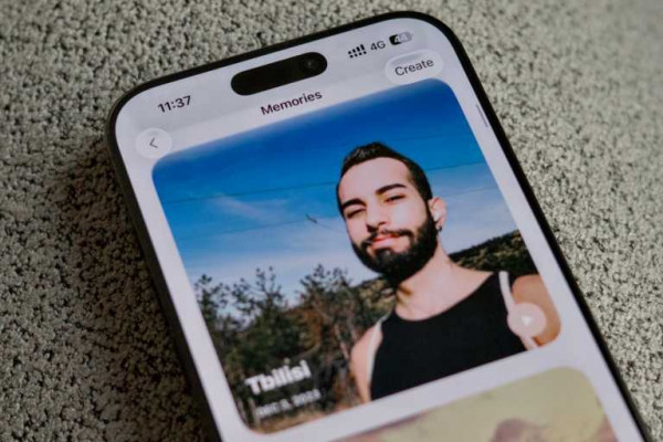 Apple Photos Memories