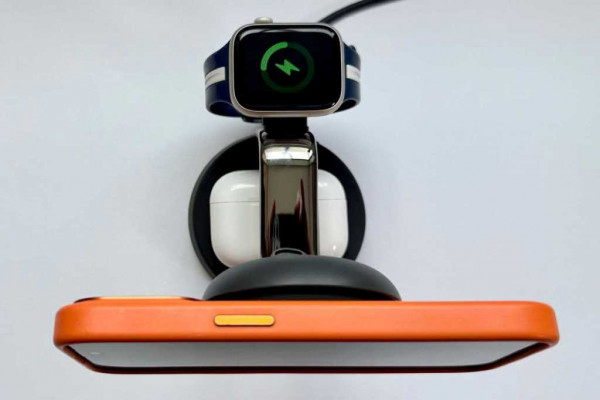 Belkin UltraCharge Pro 3-in-1 Magnetic Charging Dock