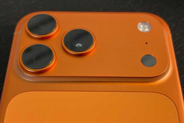 iPhone 17 Pro Max plateau