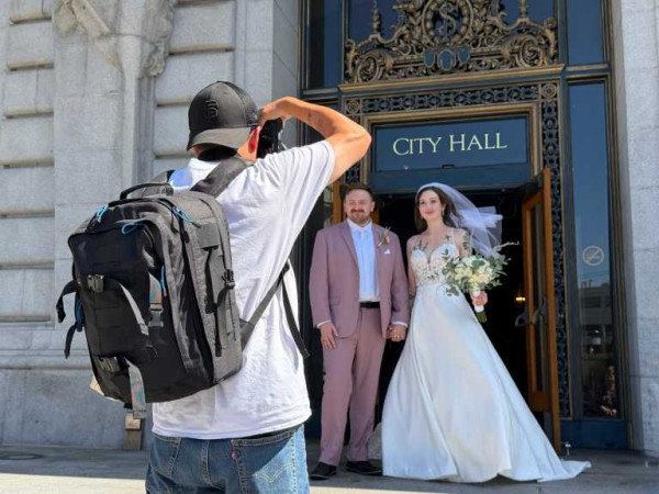 iPhone 17 Pro Max Main Camera–24 mm, ƒ1.78; ISO 100, 41 mm, 0 ev, ƒ1.78, 1/3021 s, shot as JPEG.