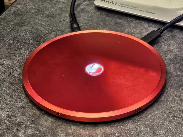 Qualcomm Snapdragon X2 Elite frisbee reference design