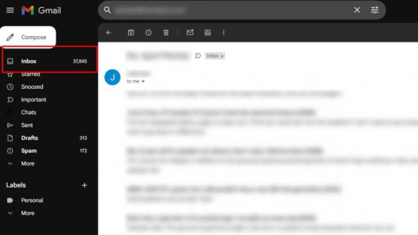 Thousands of unread emails in Gmail screenshot