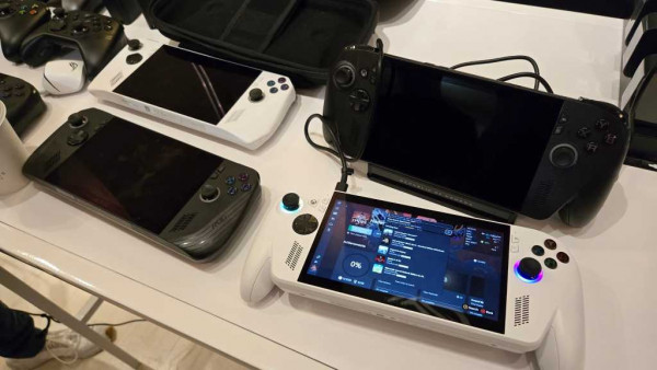 Asus ROG Ally family