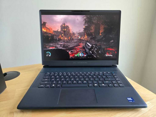 Alienware 16 Area-51 DOOM Dark Ages