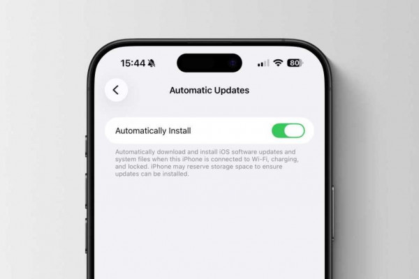 iOS 26.1 security automatic updates