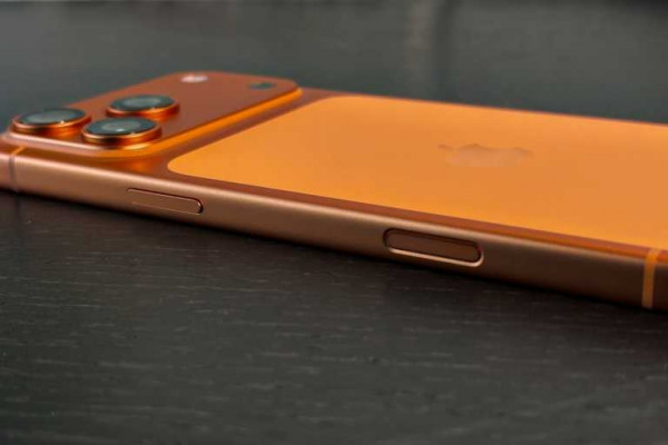 iPhone 17 Pro Max  Camera Control