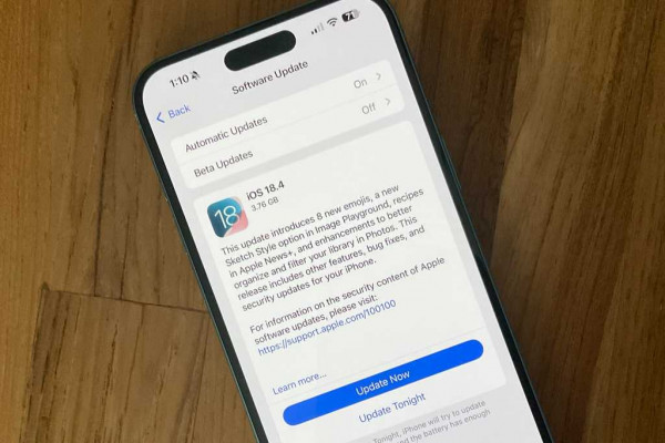 iOS 18.4 software update screen on an iPhone 16 Plus