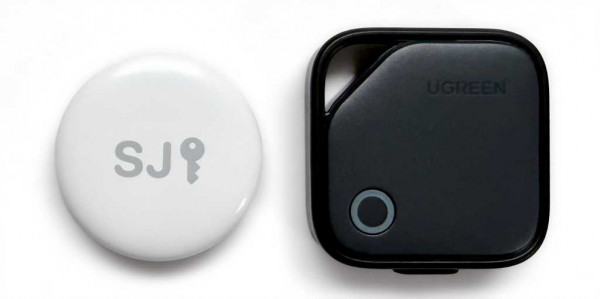 Apple AirTag 2 vs Ugreen Find My tag