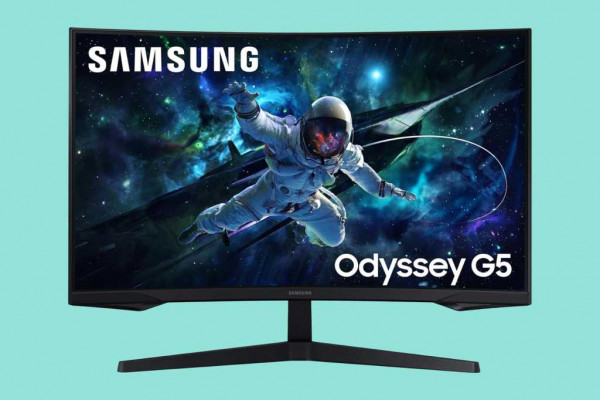 Samsung Odyssey G55C Curved Gaming Monitor